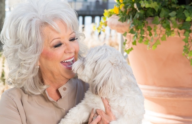 Hugs Pet Products Partners with Paula Deen