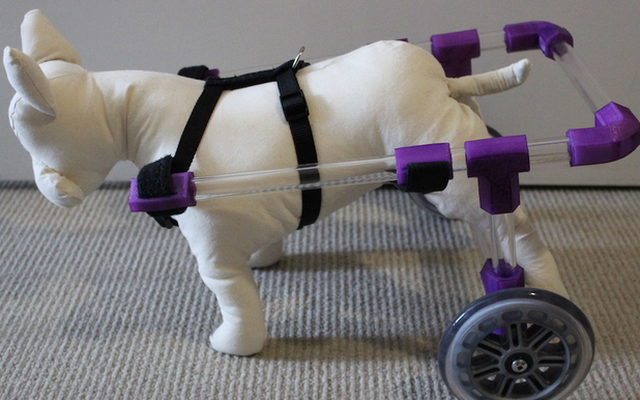 Anyone With a 3D Printer Can Make This Adjustable Dog Wheelchair