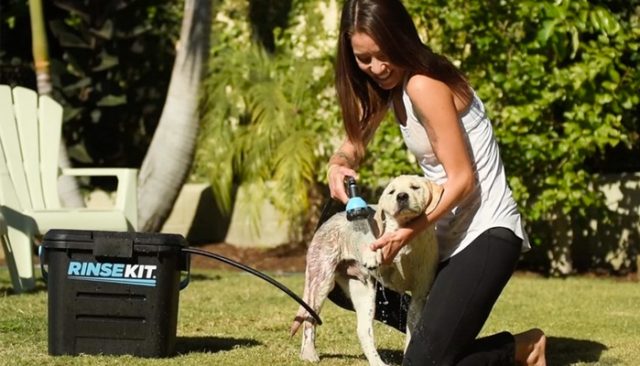 RinseKit Allows You To Easily Bathe Your Dog Outside