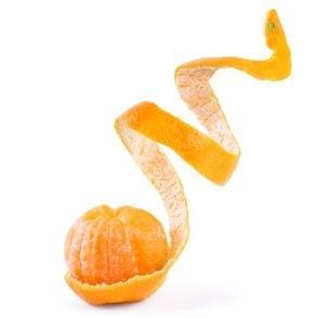 Dangers of orange peel for dogs