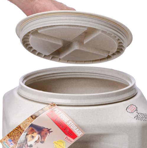 Opening a screw lid dog food container