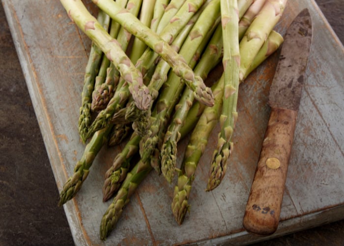 Natural Diuretics for Dogs: Asparagus on top of chopping board