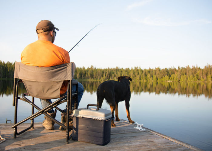 Dog-friendly parks with fishing area