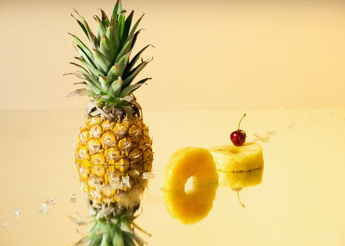 can dogs eat pineapple; sliced pineapple for dogs