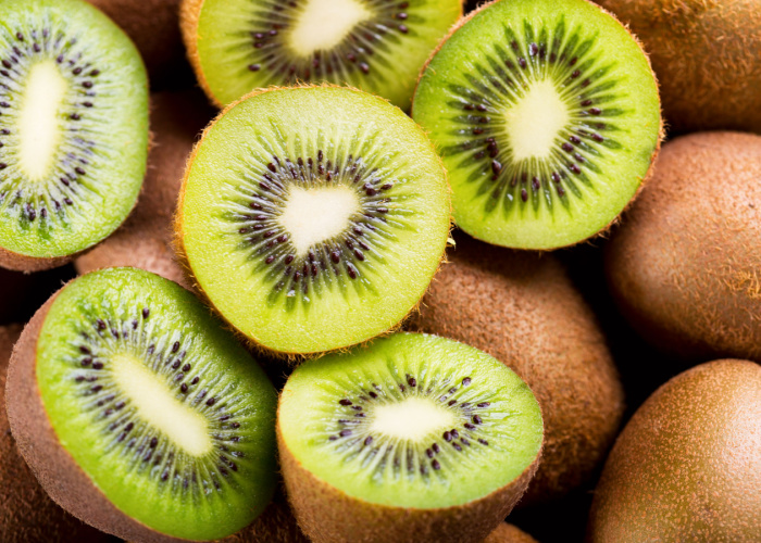 Can Dogs Eat Kiwi